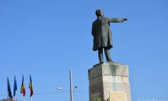 Statuia lui I.C. Brătianu de pe Faleza Dunării va fi mutată după alegerile locale de pe 9 iunie