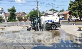 Când Dorel de la Ecosal mătură fântâna arteziană de la Potcoava