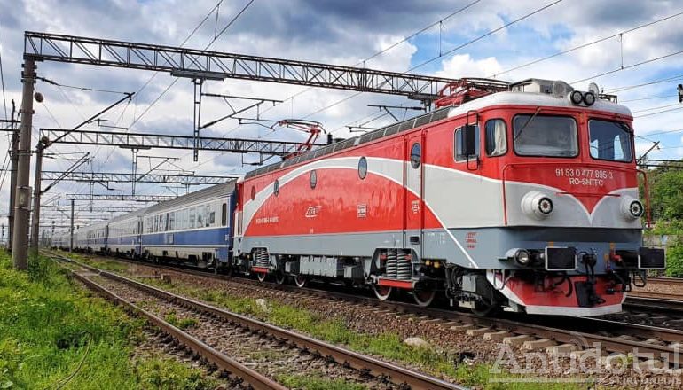 Accident grav pe calea ferată. Un bărbat a fost lovit de tren la Munteni