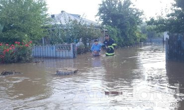 Inundațiile din Galați îmbogățesc firmele de asigurări