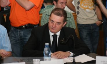 Ultima trădare de consilier local, întîia limbă dată ca subprefect