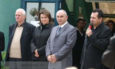 De Florii, gălăţenii au mîncat scrumbie cu miros de PSD