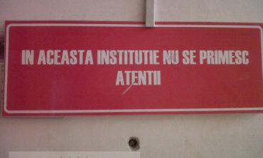 Angajaţii de la finanţe s-au săturat de atîtea atenţii